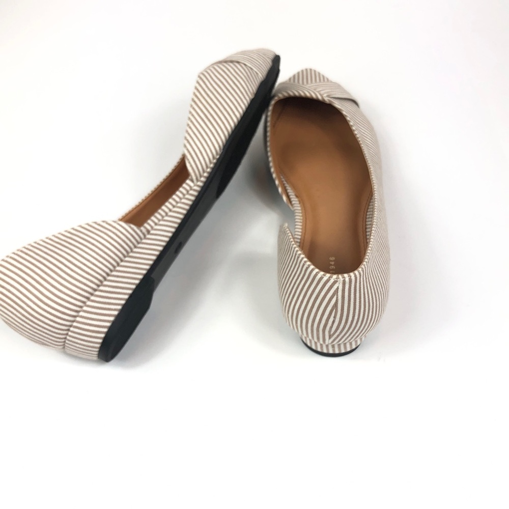 Tan & White Flats W/ Mini Heel - Size 11W - Picture 2 of 8